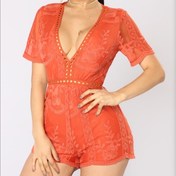 Fashion nova romper - Picture 1 of 1